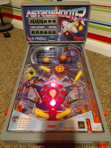 Retro tomy astro - retro, shooter