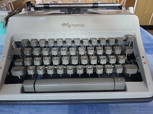Schreibmaschine olympia mit - schreibmaschine,