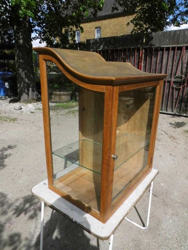 Alte verkaufsvitrine - alte,