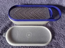 Tupperware D28 Fleißiges Lieschen Raspelreibe Reibe Edelstahl Blau