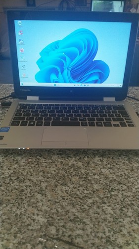 Toshiba satelite cl10w - 49.,