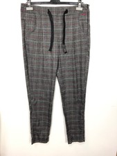 KHUJO Damen Hose Modell