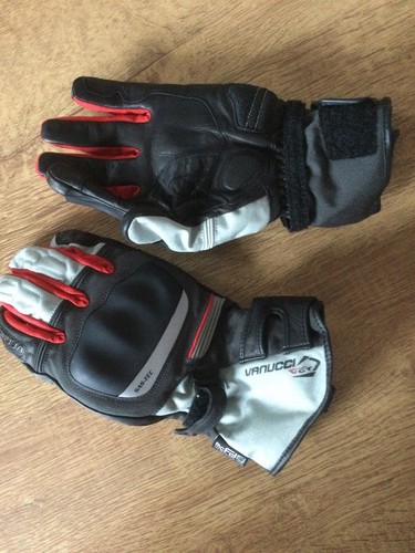 Motorradhandschuhe
