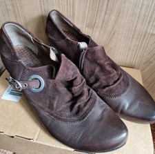 Caprice Hochfront Pumps Gr 6