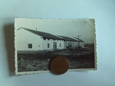 Foto Russland Potschinok  Werkstatt Halle davor LKW 1943