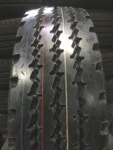 Neu 235 r17 - 235/75, 143/141j