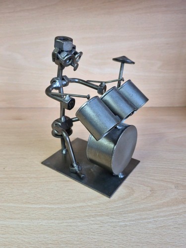 Muttern schrauben altmetall - muttern,