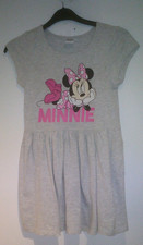 Graues Shirtkleid Kurzarm mit