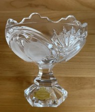 Kleine Schale auf Fuß