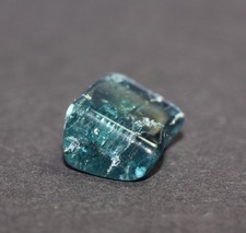 Turmalin blau Sammlerstein mit