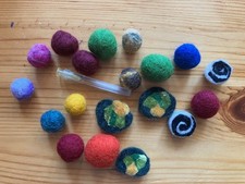 Filzkugeln und Verschiedenes, Schmuckteile zum Basteln, für tolle Ketten