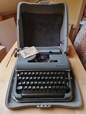 Alte Schreibmaschine Olympia