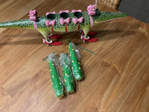 Krinkles alligator let there - alligator,