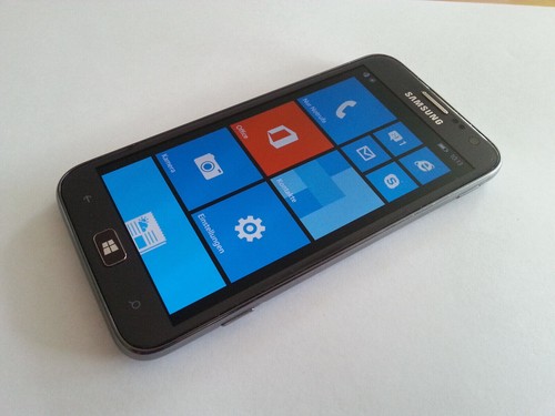 Samsung ativ i8750 16gb - samsung, gt-i8750