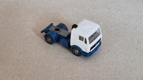 Lot 1820 eine mercedes - lot,