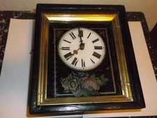 kleine antike Schwarzwalduhr