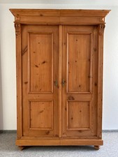 Antiker Gründerzeit Kleiderschrank aus Kiefer massiv restauriert und zerlegbar