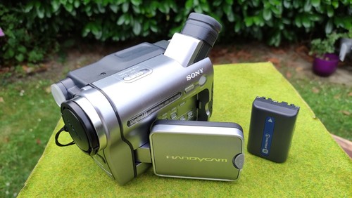 Sony handycam dcr trv270e - sony,