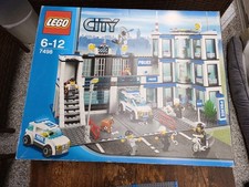 LEGO CITY 7498 Police Station