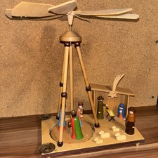 Pyramide , alt , DDR VEB