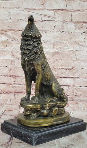 Howling lone wolf bronzestatue - howling,