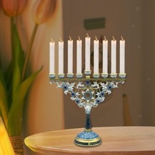 Jüdischer Kerzenhalter mit 9