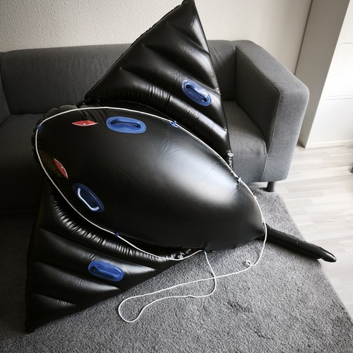 Aufblasbarer schwarzer manta - aufblasbarer,