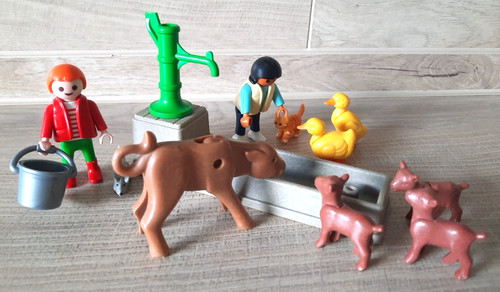 Brunnen mit tränke - brunnen,