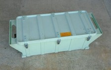 Batteriekasten  24 Volt aus Bundeswehr Kabine für Funkgeräte o. Fernmeldetechnik