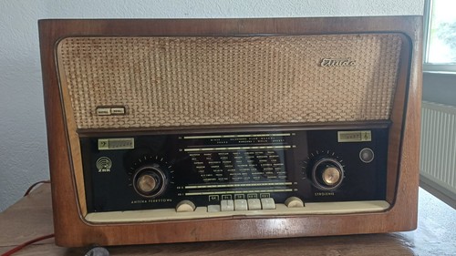 Zrk etiuda 3281 röhrenradio - etiuda,