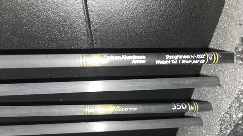 Hoyt bow with many - hoyt, extras