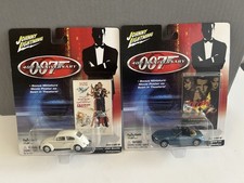 (2) Johnny Lightning James