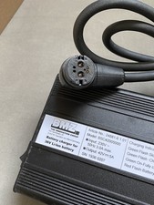 BMZ Ladegerät 42 V Stecker Rosenberger 5A