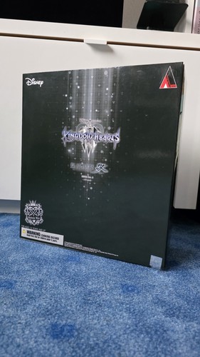 Kingdom hearts play arts kai - hearts,