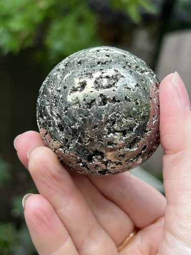 Pyrit große kristallkugel - pyrit,