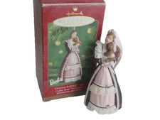 Hallmark Keepsake Victorian Barbie with Cedic Bear Ornament Figur 2001