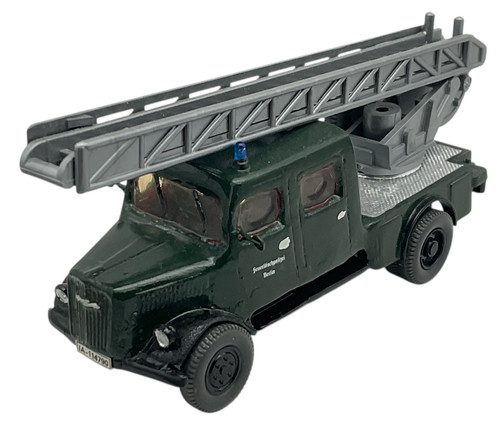 Wiking mercedes benz 4500 - mercedes-benz,