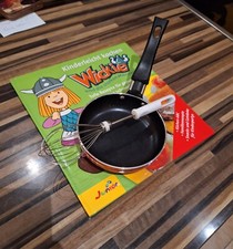 Koch Starter-Set: "Wickie" Kochbuch, kleine Pfanne und Schneebesen für Kinder