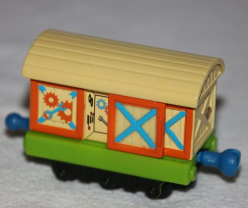 Chuggington yellow box - chuggington,