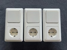 Steckdose und Wechselschalter Berker Modul 2 cremeweiss komplett mit Rahmen
