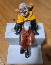 Clown von Vivian C Sitzend