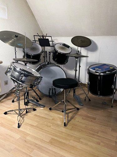 Akustisches drum kit - drum,