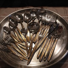 35 teiliges Besteck  Edelstahl mit Gold Verzierungen aus Nachlass Vinted