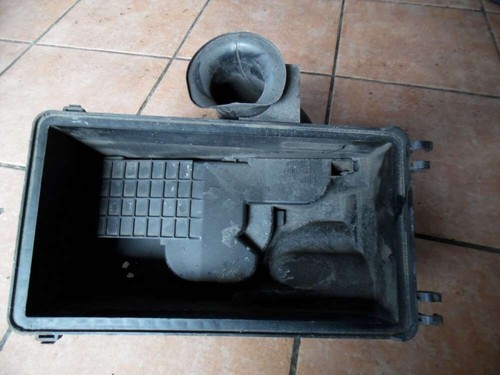 Mazda luftfilterkasten - 6,