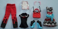1x Komplettes Monster High Ghoulia Yelps Deluxe Fashion Pack Set Y0408