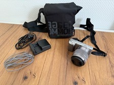 Sony Alpha NEX-5K/S 14.0MP Digitalkamera - Silber (Kit mit AF 18-55mm Objektiv)