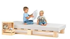 Palettenbett aus holz holzbett - palettenbett,