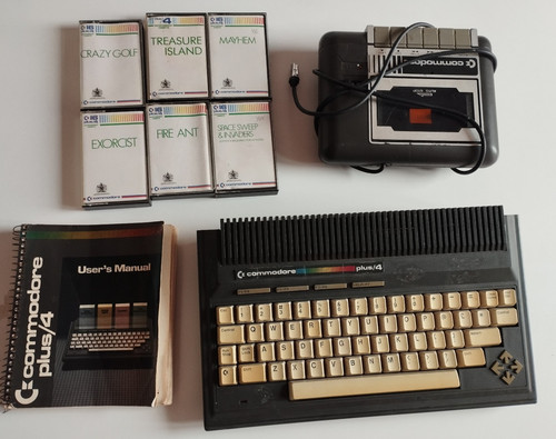 Commodore plus blue screen - plus,