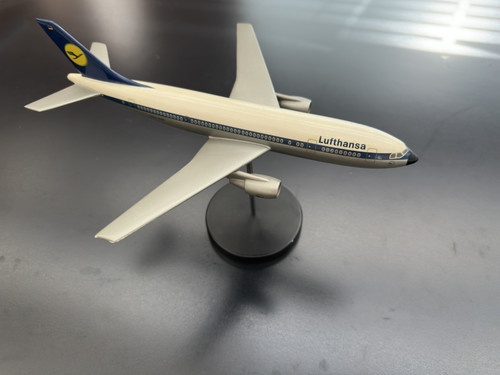 300 lufthansa - a-300, "lufthansa"