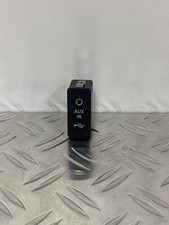 Media-Buchse Aux In USB